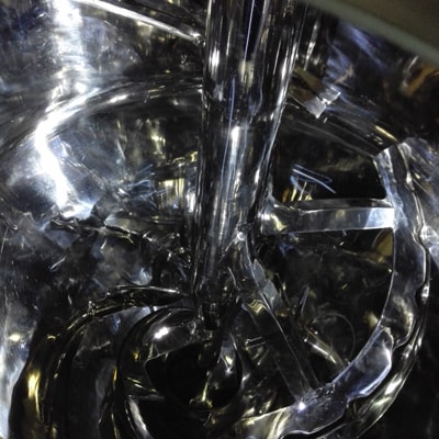 Ofrecemos una solución de mezcla confiable para una marca líder de condimentos del sudeste asiático